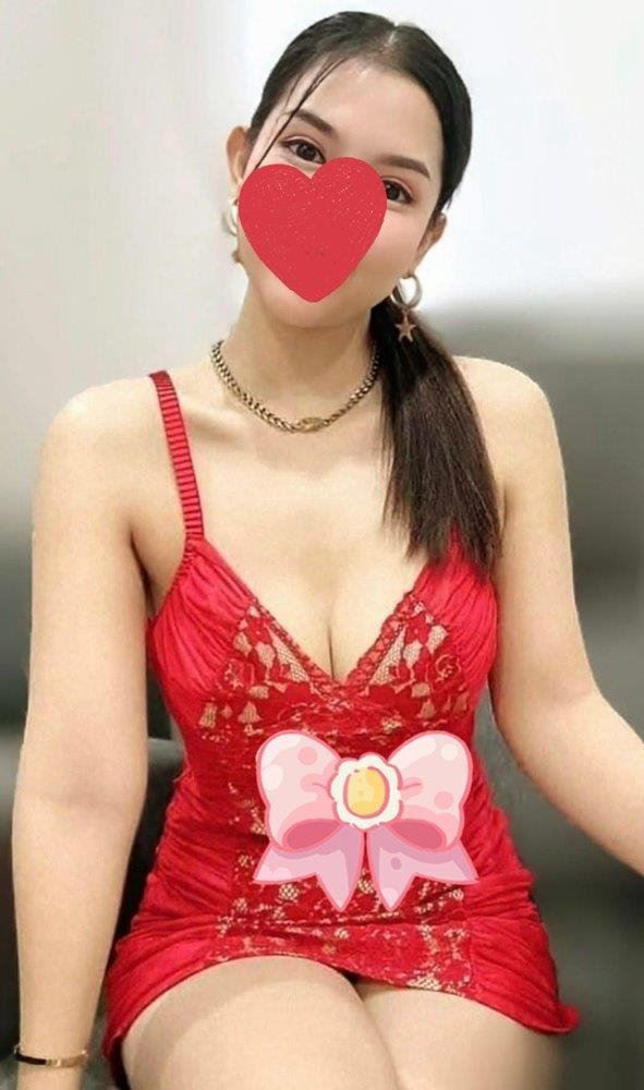 Sensual massage provider Cairns, QLD – Erotic massage session – Luna – gallery photo 5