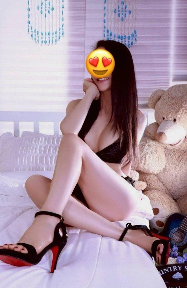 Sensual massage provider Hamilton, QLD – Erotic massage session – Grcebeauty401 – gallery photo 3