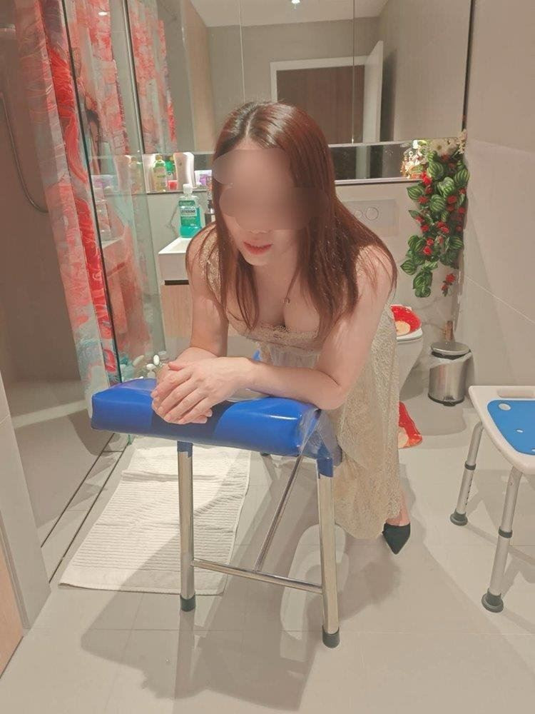 Sensual massage provider Macquarie Park, NSW – Erotic massage session – Adrienne – gallery photo 11
