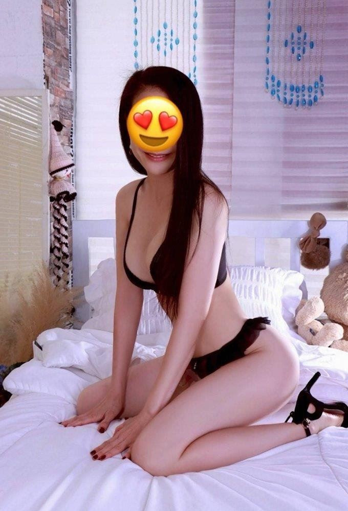 Sensual massage provider Hamilton, QLD – Erotic massage session – Grcebeauty401 – gallery photo 6