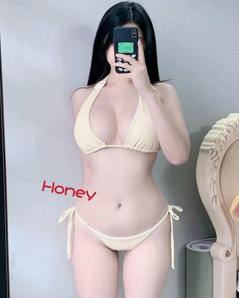 Sensual massage provider Doncaster, VIC – Erotic massage session – Suga – gallery photo 2