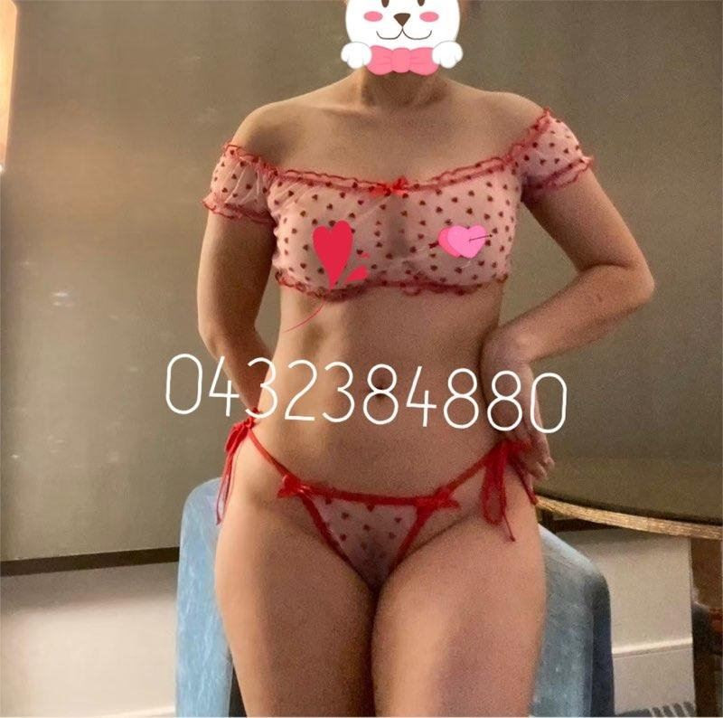 Sensual massage provider Surry Hills, NSW – Erotic massage session – Minnie – gallery photo 3