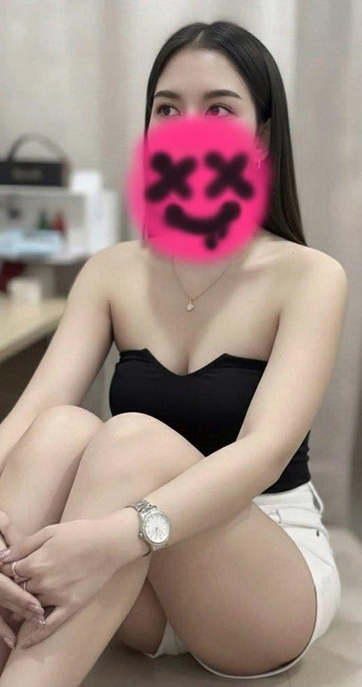 Sensual massage provider Cairns, QLD – Erotic massage session – Luna – gallery photo 3